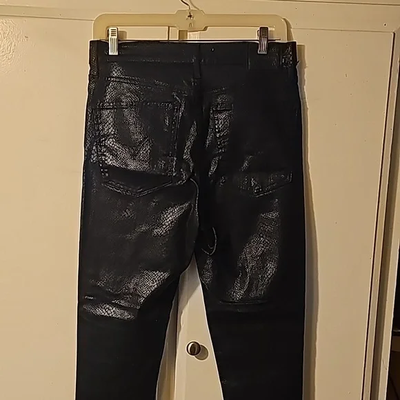 LEVI'S Premium, Women's, Size 29 - NWOT - Picture 4 of 9